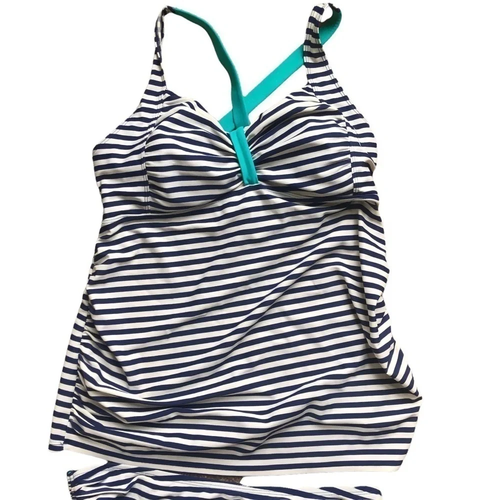 Motherhood Maternity beach bump